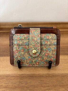 Patricia Nash Cassis Brown Leather Coral Bouquet Print ID Card Case Wallet